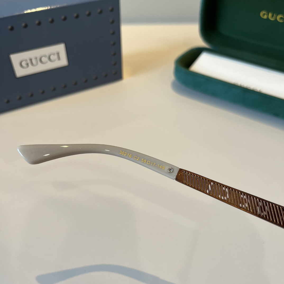 Gucci Square Frame Sunglasses