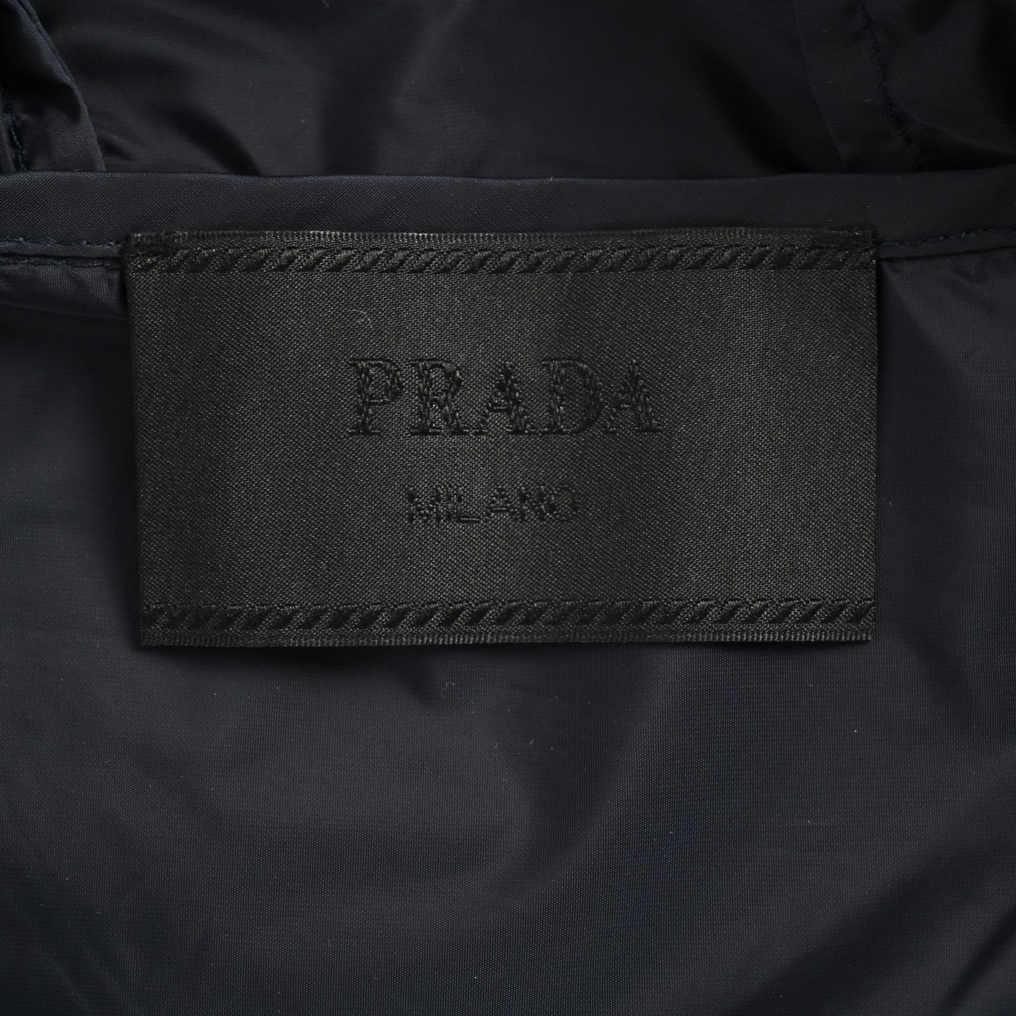 Prada 25Fw triangle logo contrast zip recycled nylon hooded jacket