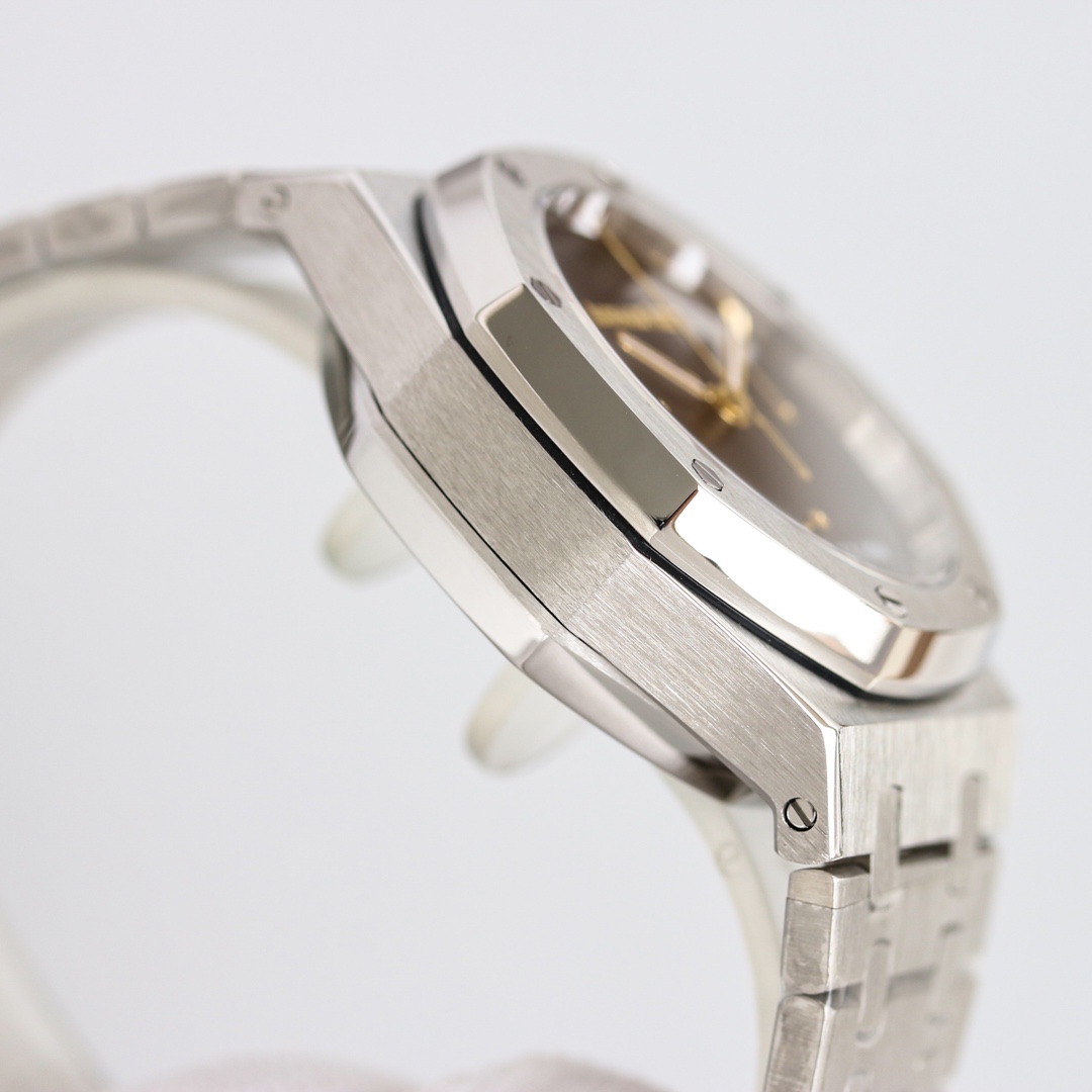 Audemars Piguet Royal Oak 26240BA.OO.1320BA.01