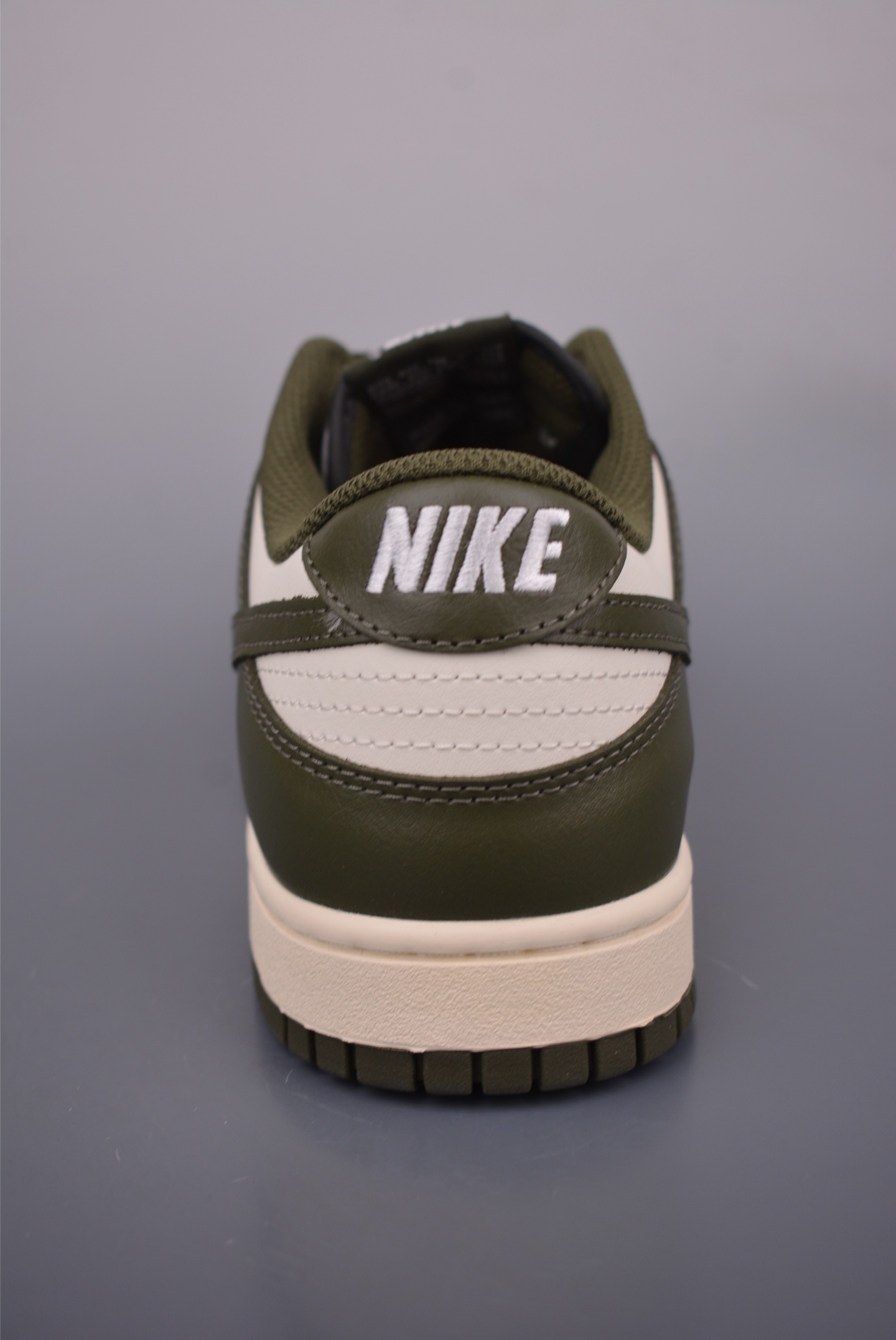 Nike Dunk Low “Cargo Khaki” HF5441-102