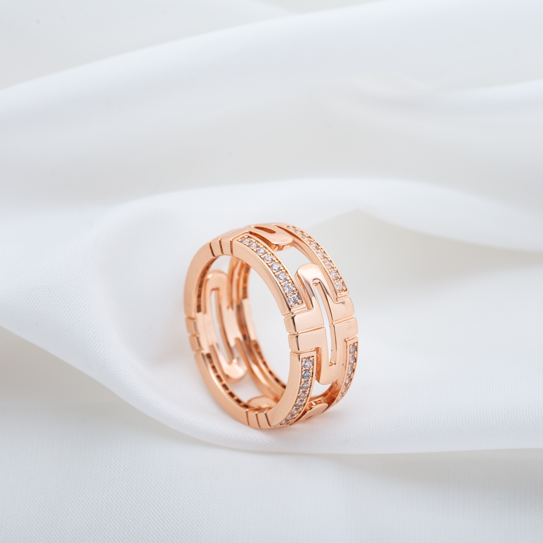 Bulgari Hollow Diamond Ring