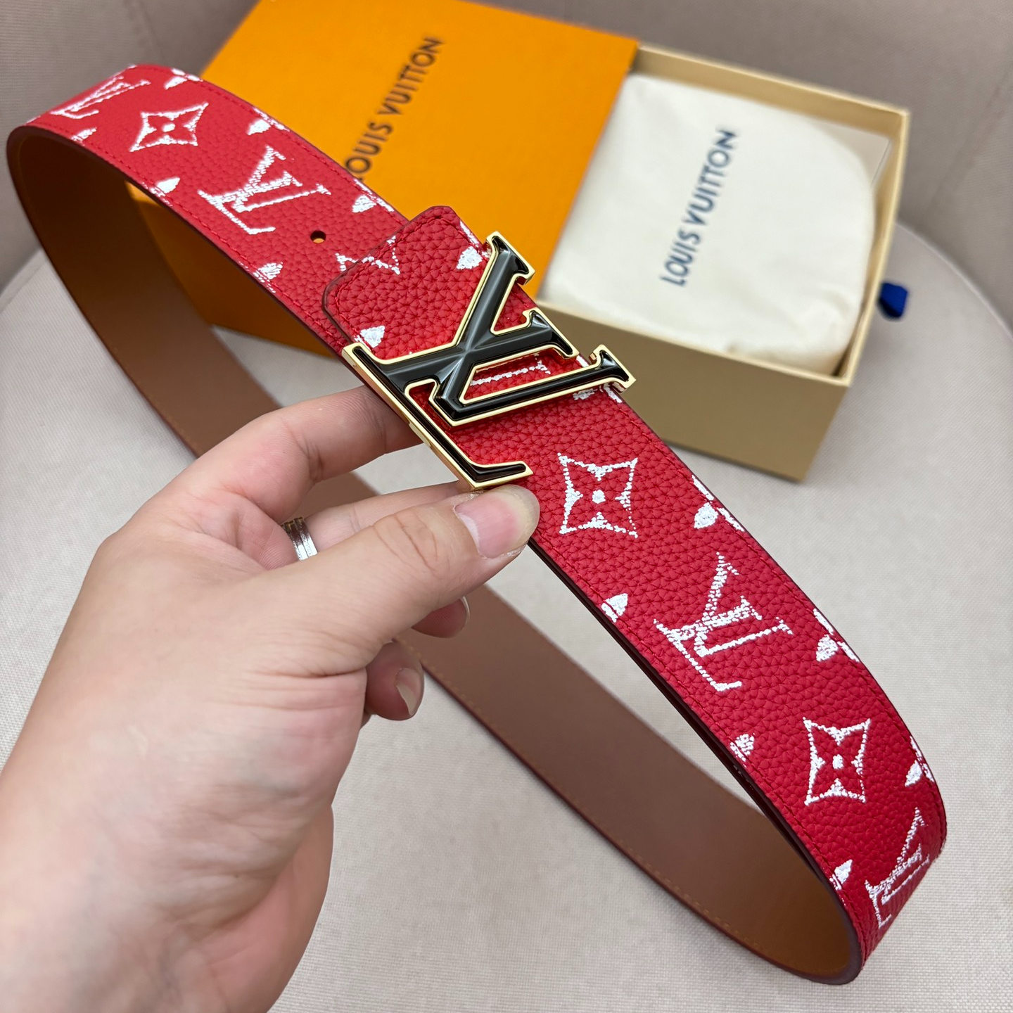 Louis Vuitton Lychee Print Double-Sided Men's Belt, 4CM Width