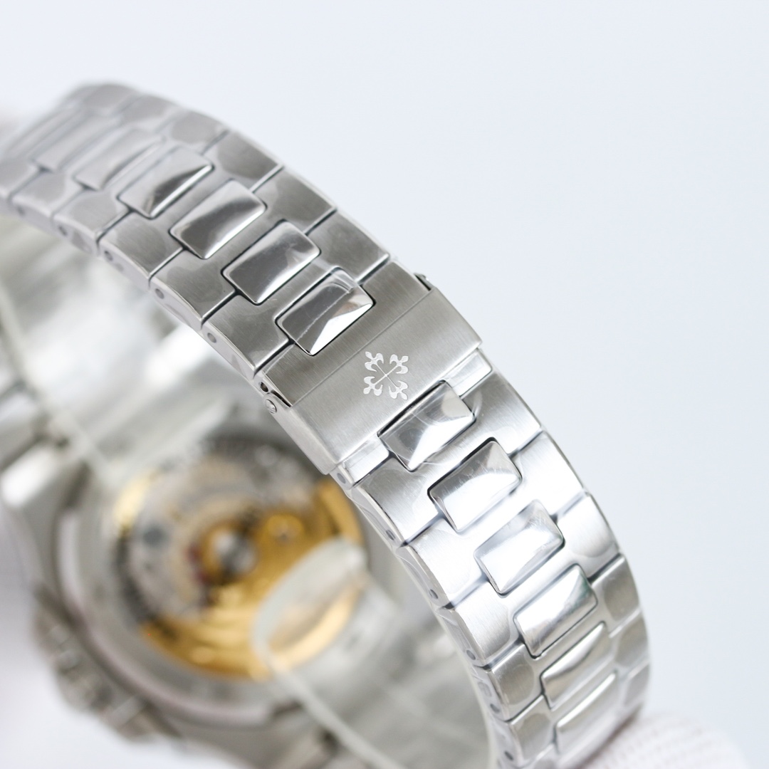 Patek Philippe PP Nautilus Sport Elegance Series 57111A-014