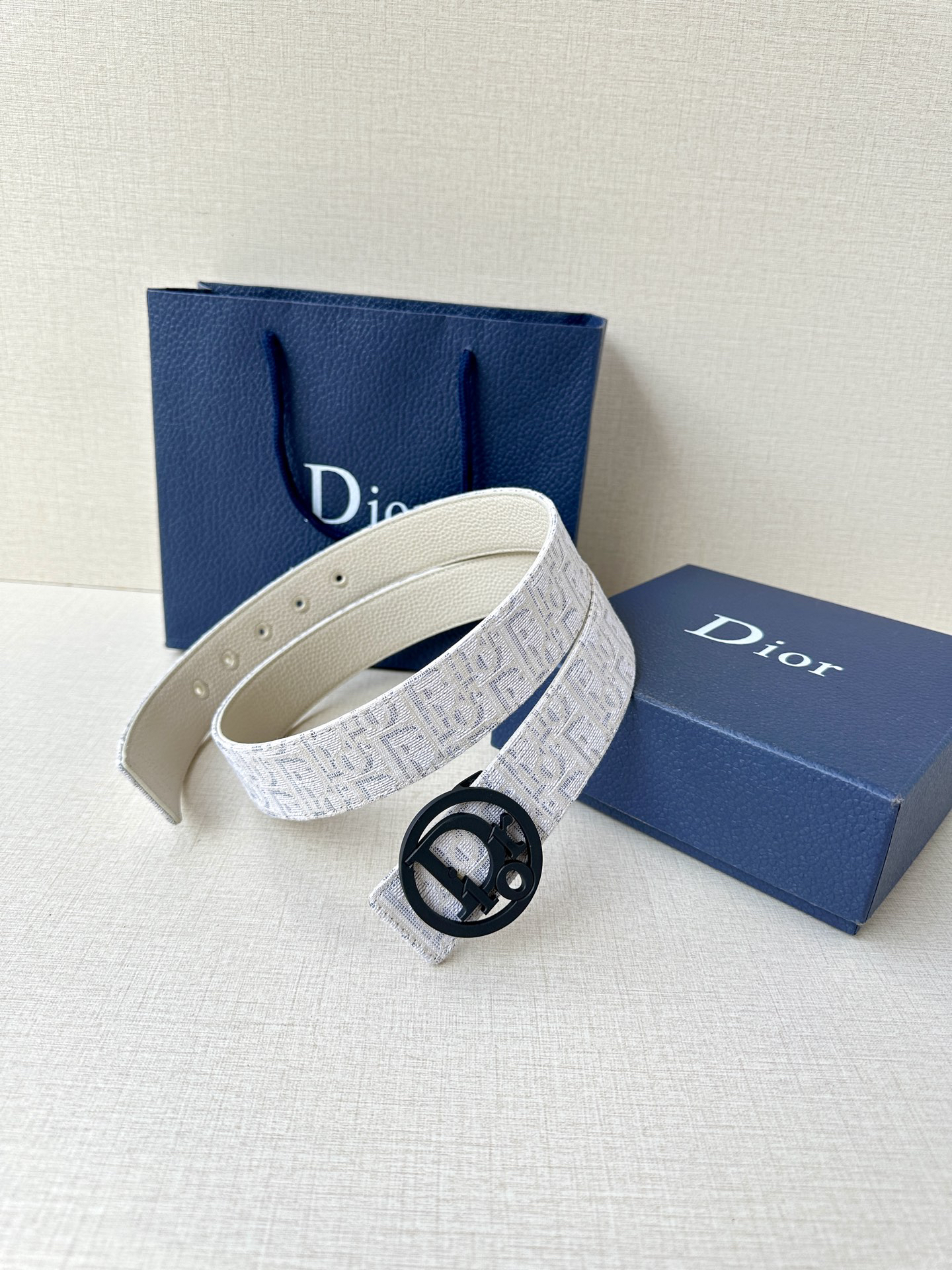 Dior round buckle leather belt 3.5CM wide
