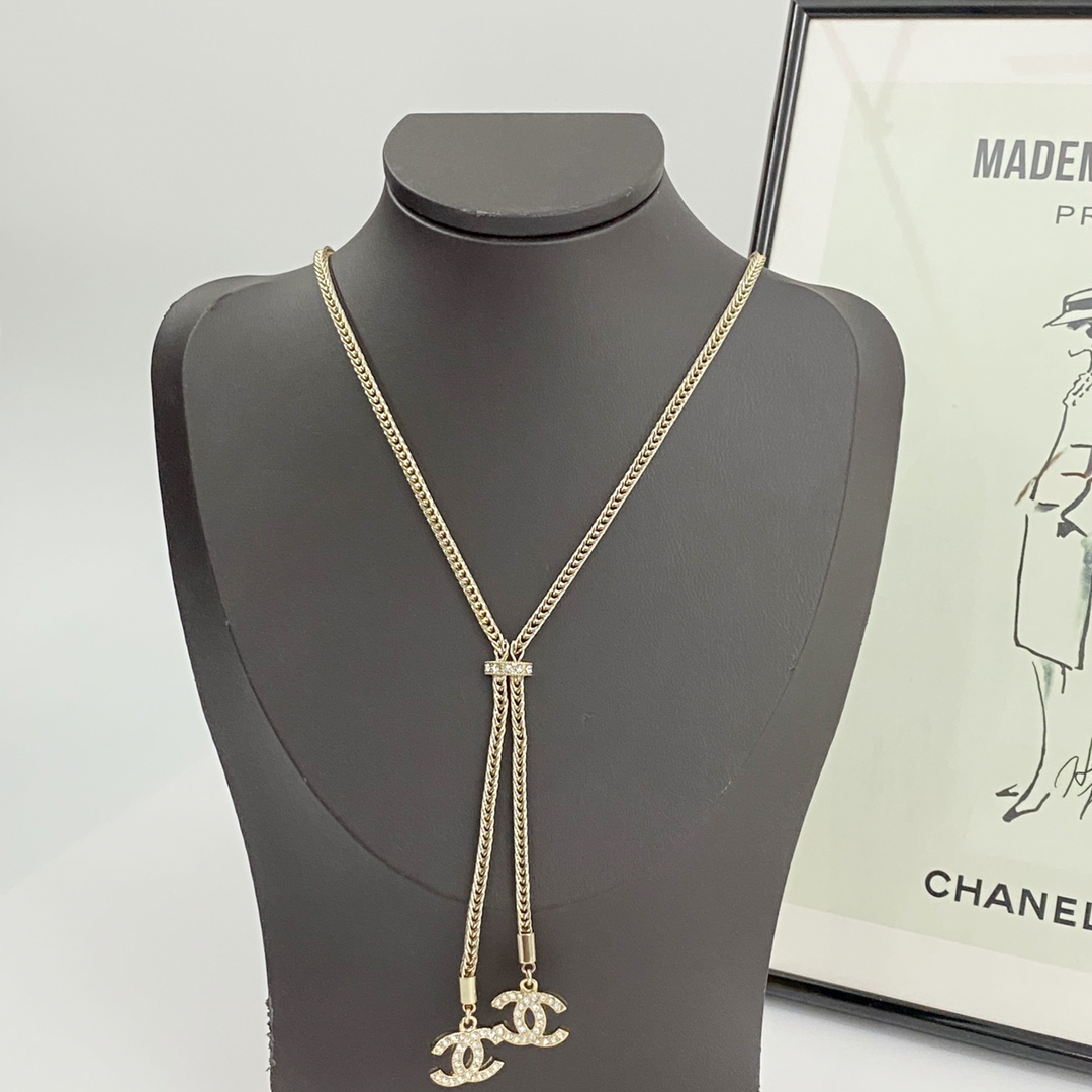 CHAN 24 Double C Pendant Light Gold Y Chain