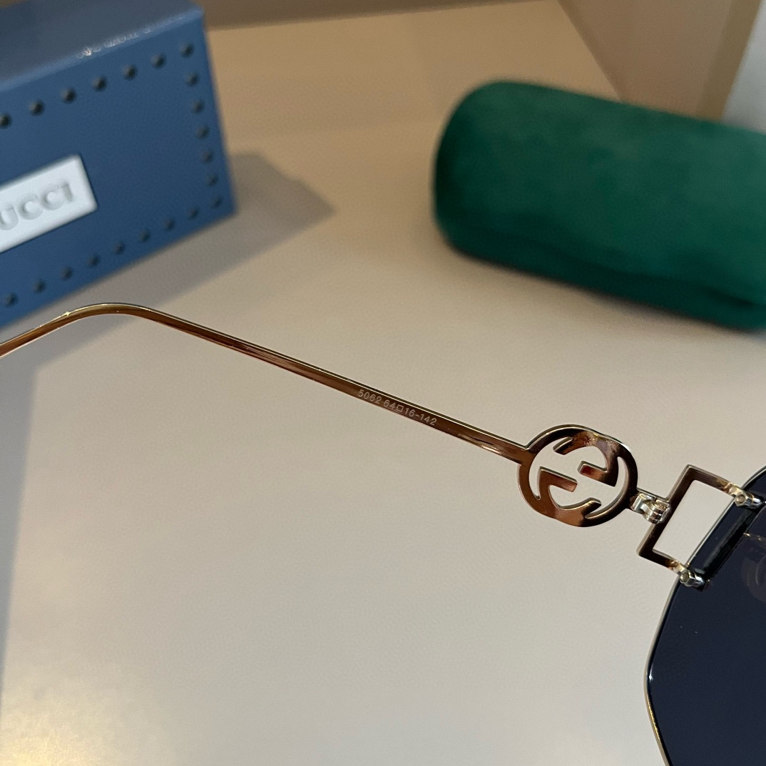 Gucci Square Frame Sunglasses
