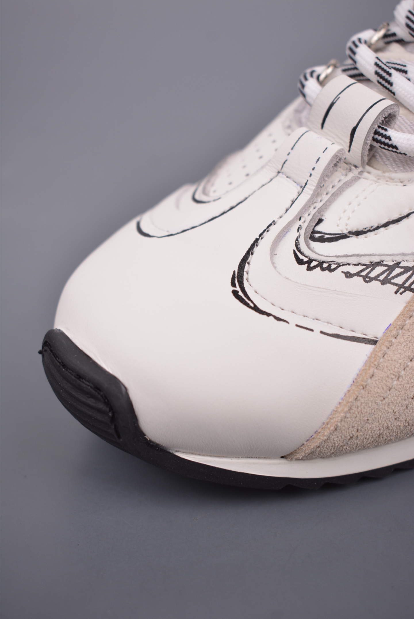 Dior D-Sketch Sneakers Dior Paris white, gray and black sketch KCK427MPA_S10W
