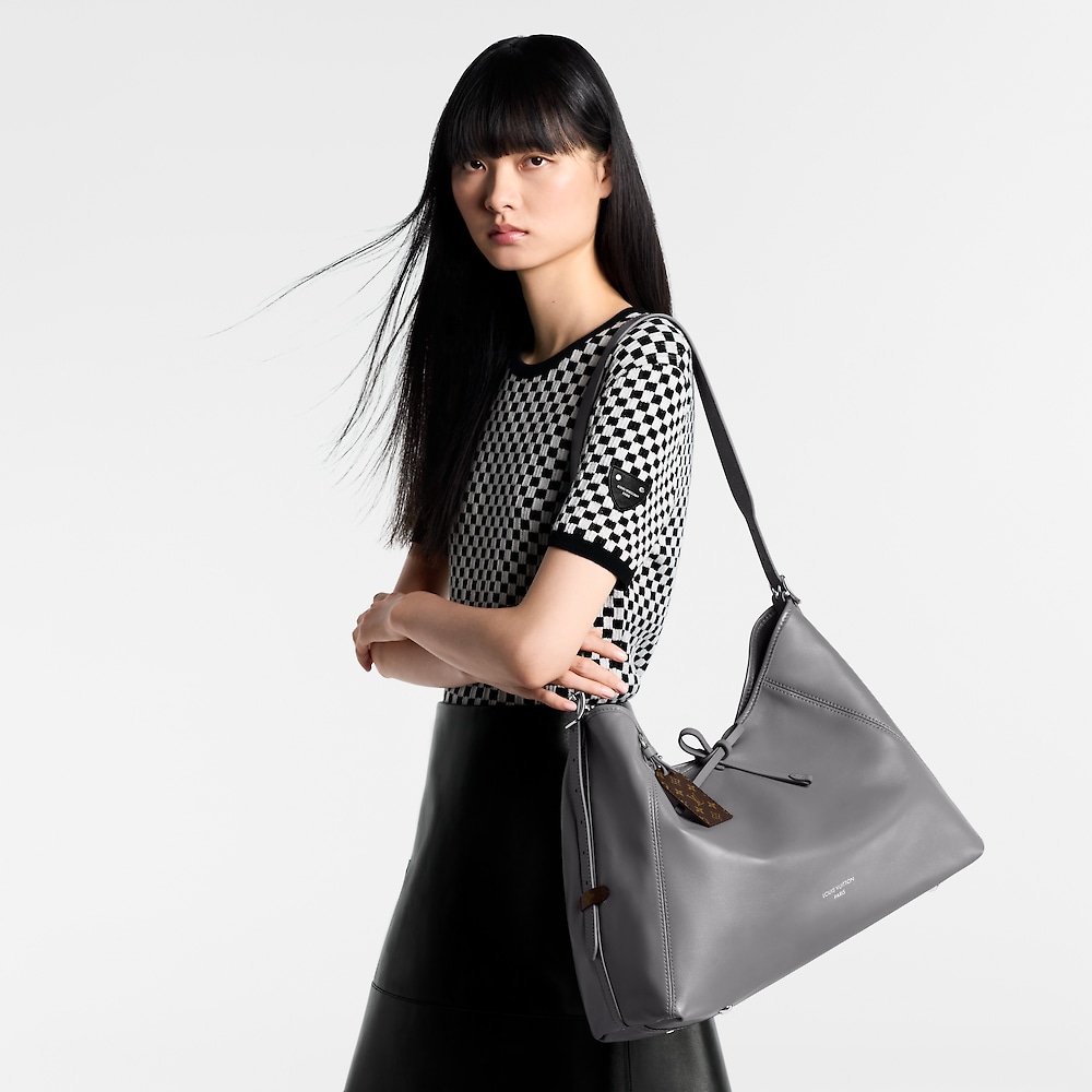 Louis Vuitton CARRYALL VIBE Medium Handbag M12583