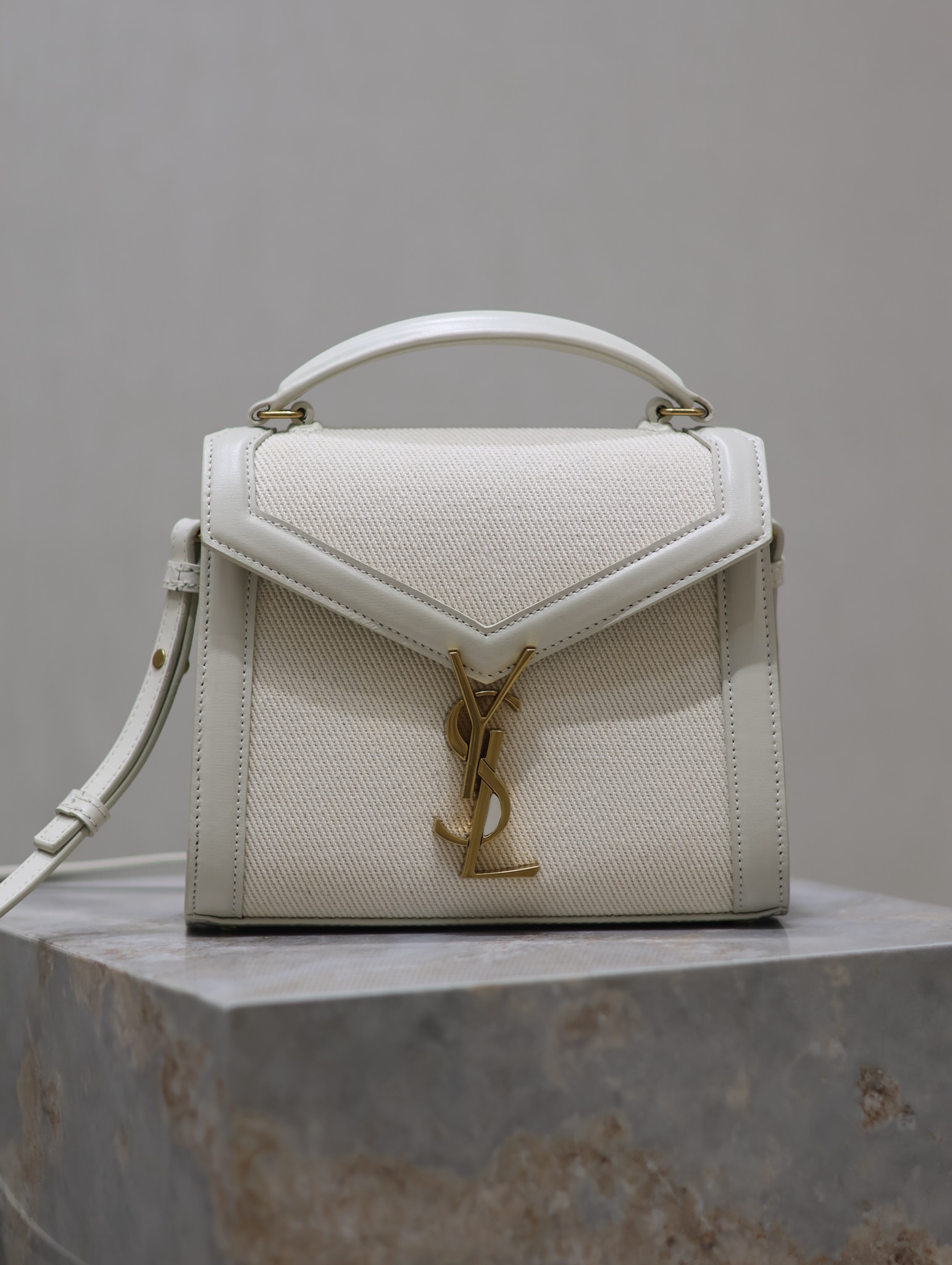 Yves Saint Laurent CASSANDRA mini handbag 602716