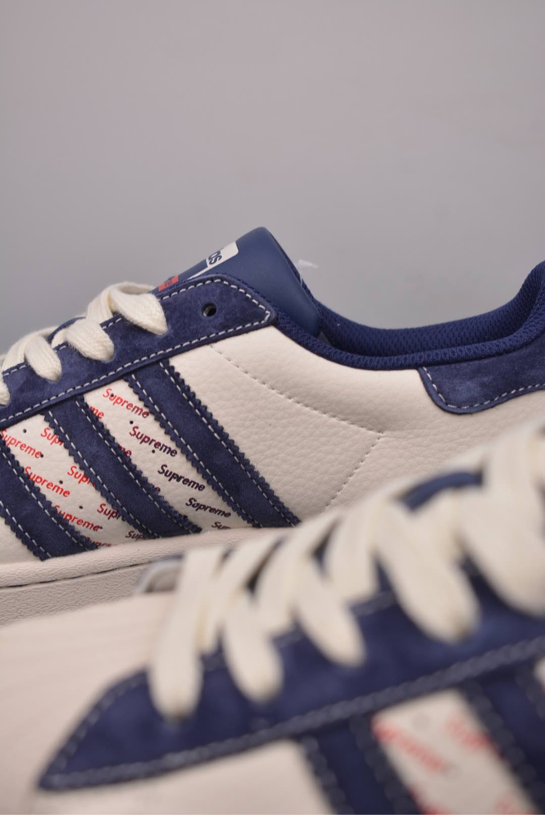 Supreme x Adidas Originals Superstar Off-White Blue  BZ2501