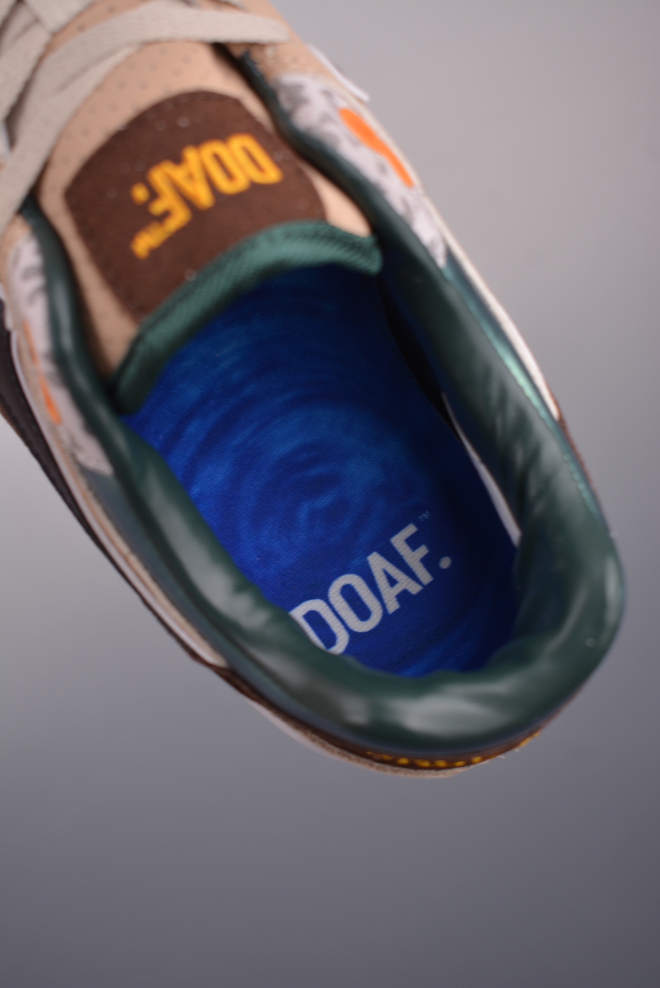 Division Street x Nike Air Max 1 ’87 PremiumUniversity of Oregon HQ2640-200