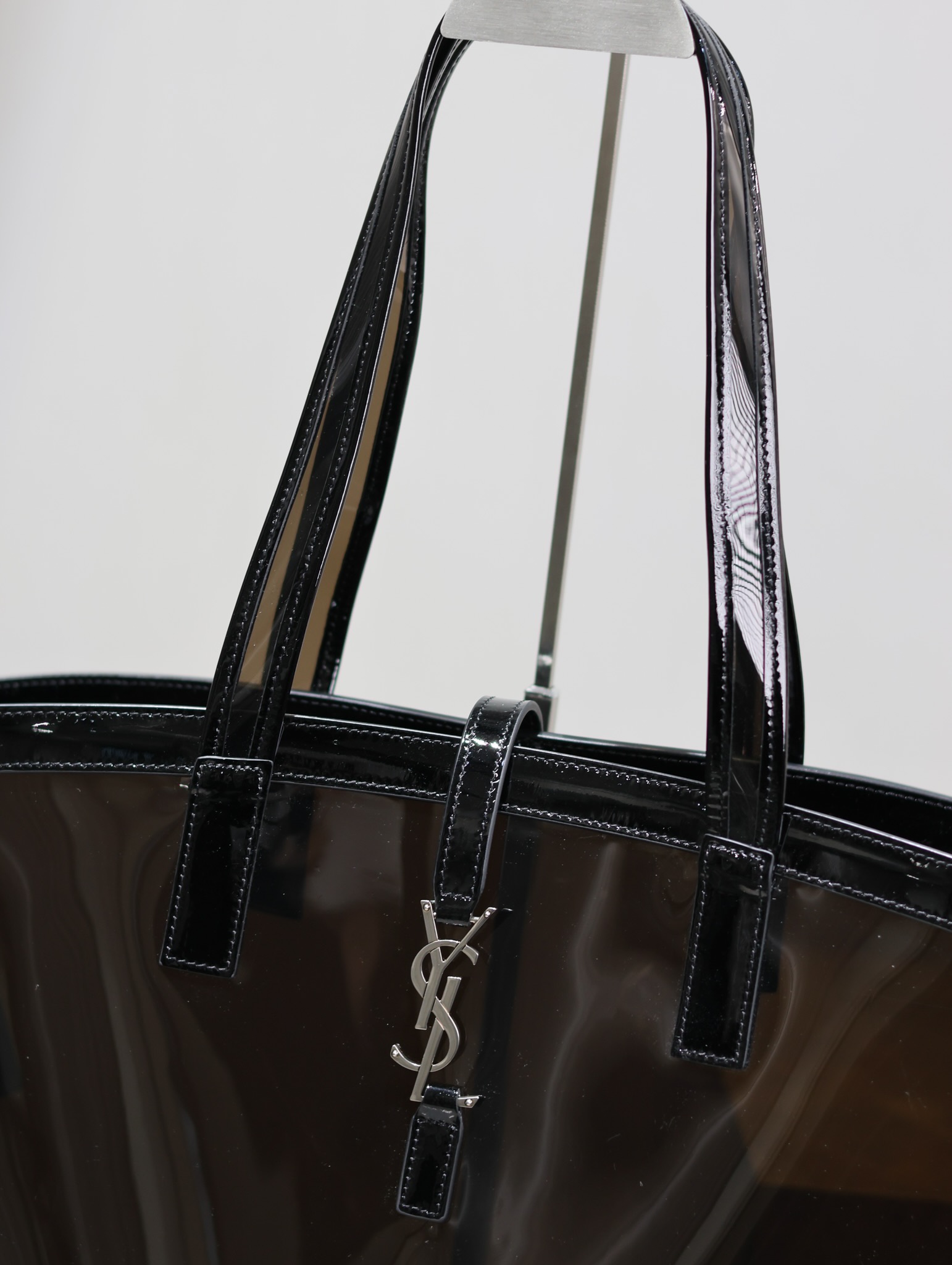 Yves Saint Laurent PANIER bucket bag 773697