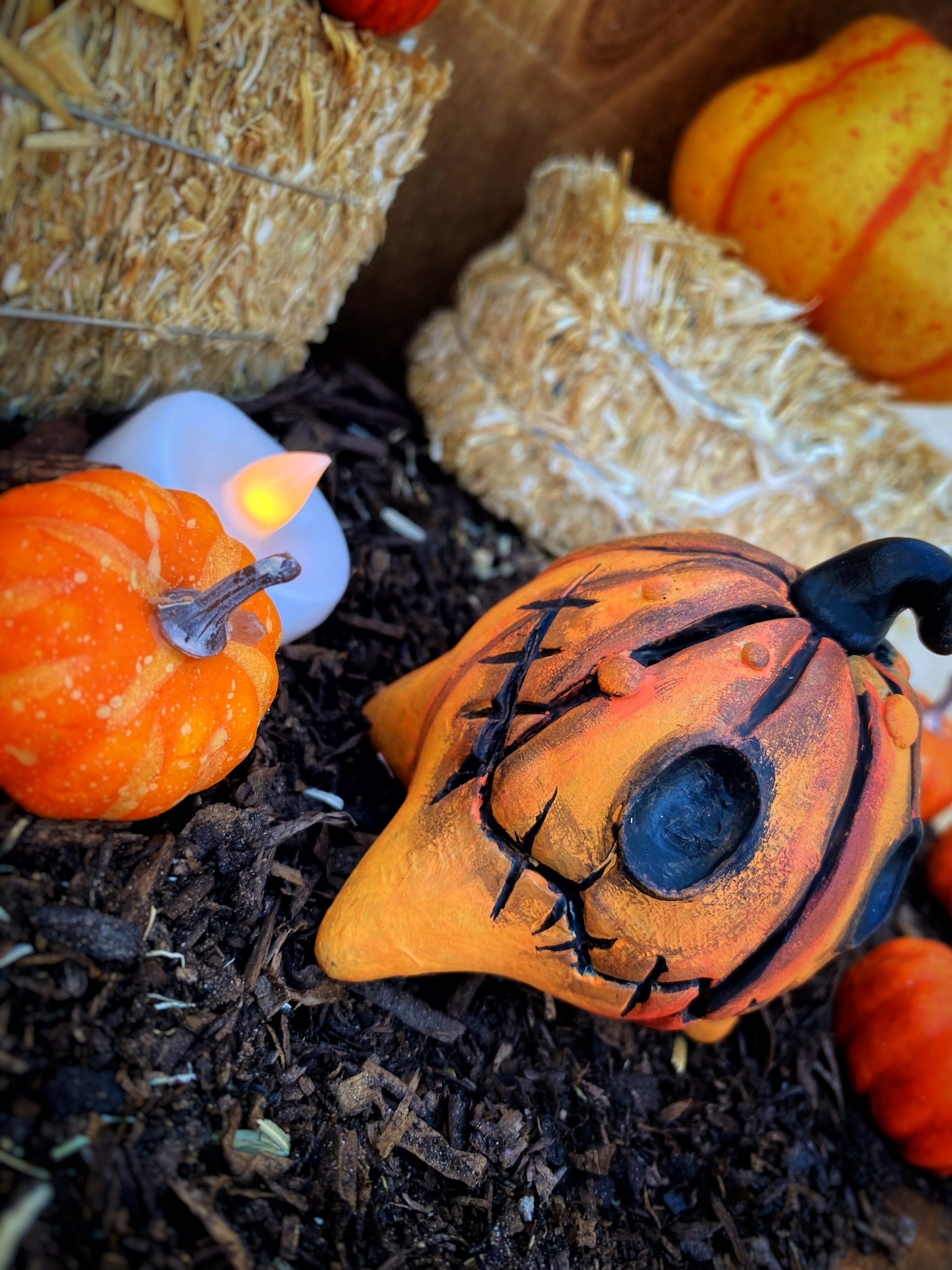 💥Daily Sales of 1000+🔥Puppy Pumpkin 🎃 Sculpture