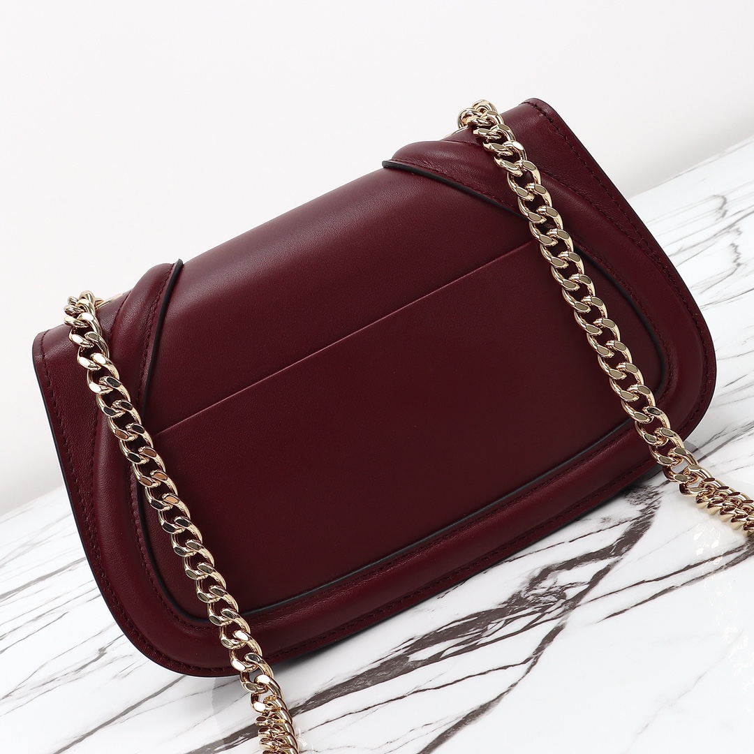 Gucci Blondie small shoulder bag 815711 AAEEX 6207