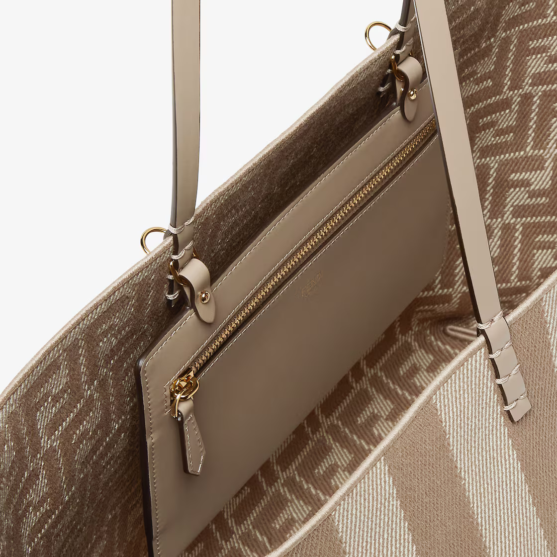 Fendi Roll Large 8BH425AUPJF1SNP