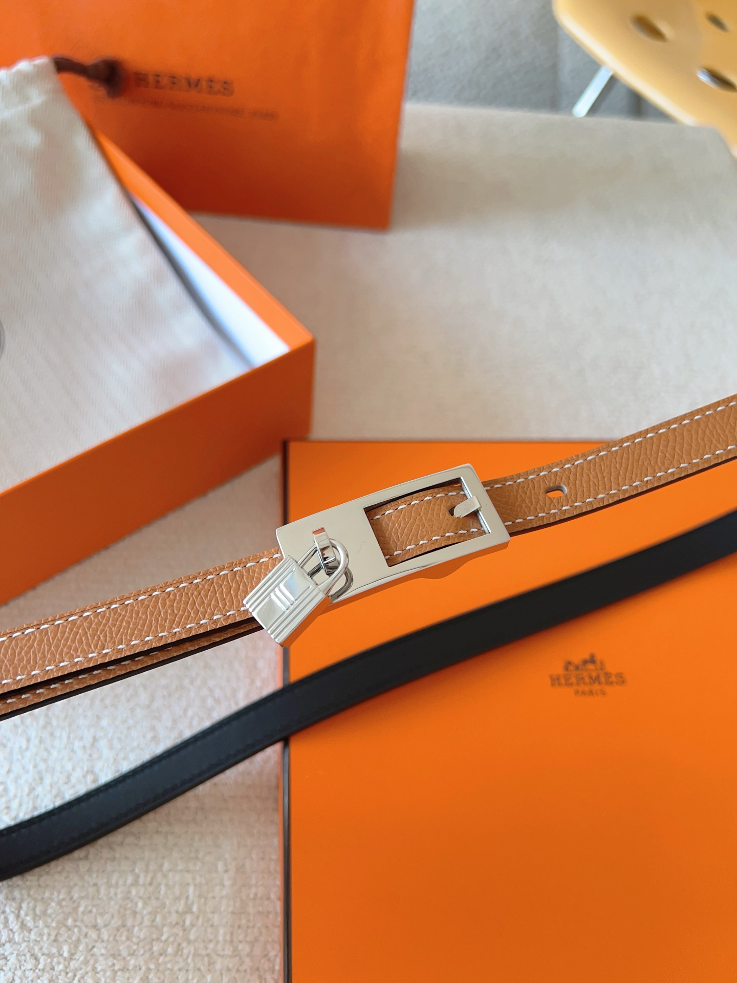 Hermès Women's Calfskin Double-Sided Pin Buckle Belt 1.5cm Width