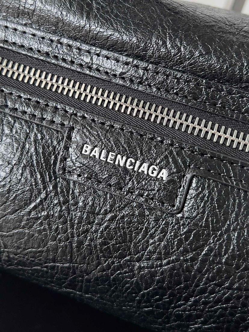 Balenciaga superbusy series shoulder bag