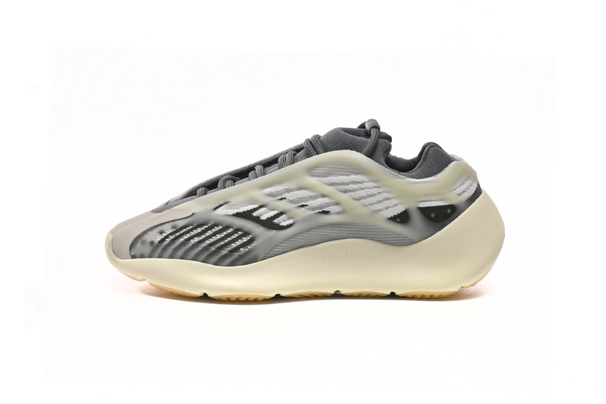 700V3