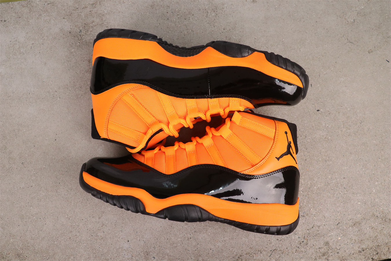 Air Jordan 11 Retro basketball shoes black orange yellow CT8012-800