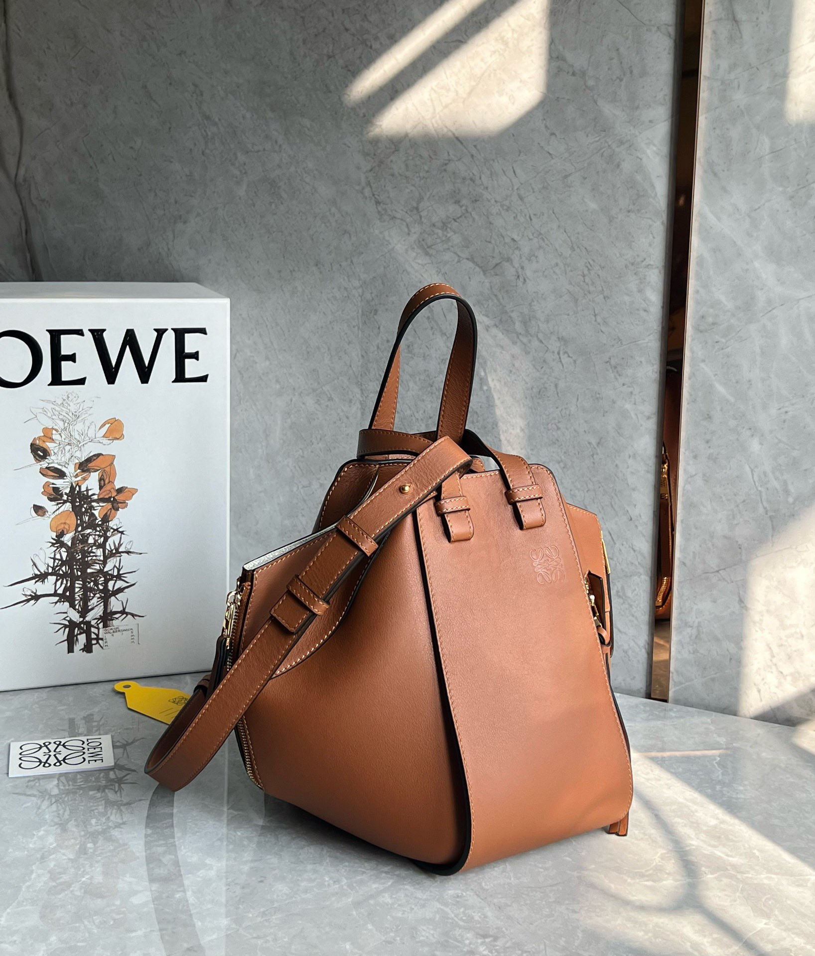 Loewe Hammo bag 0216