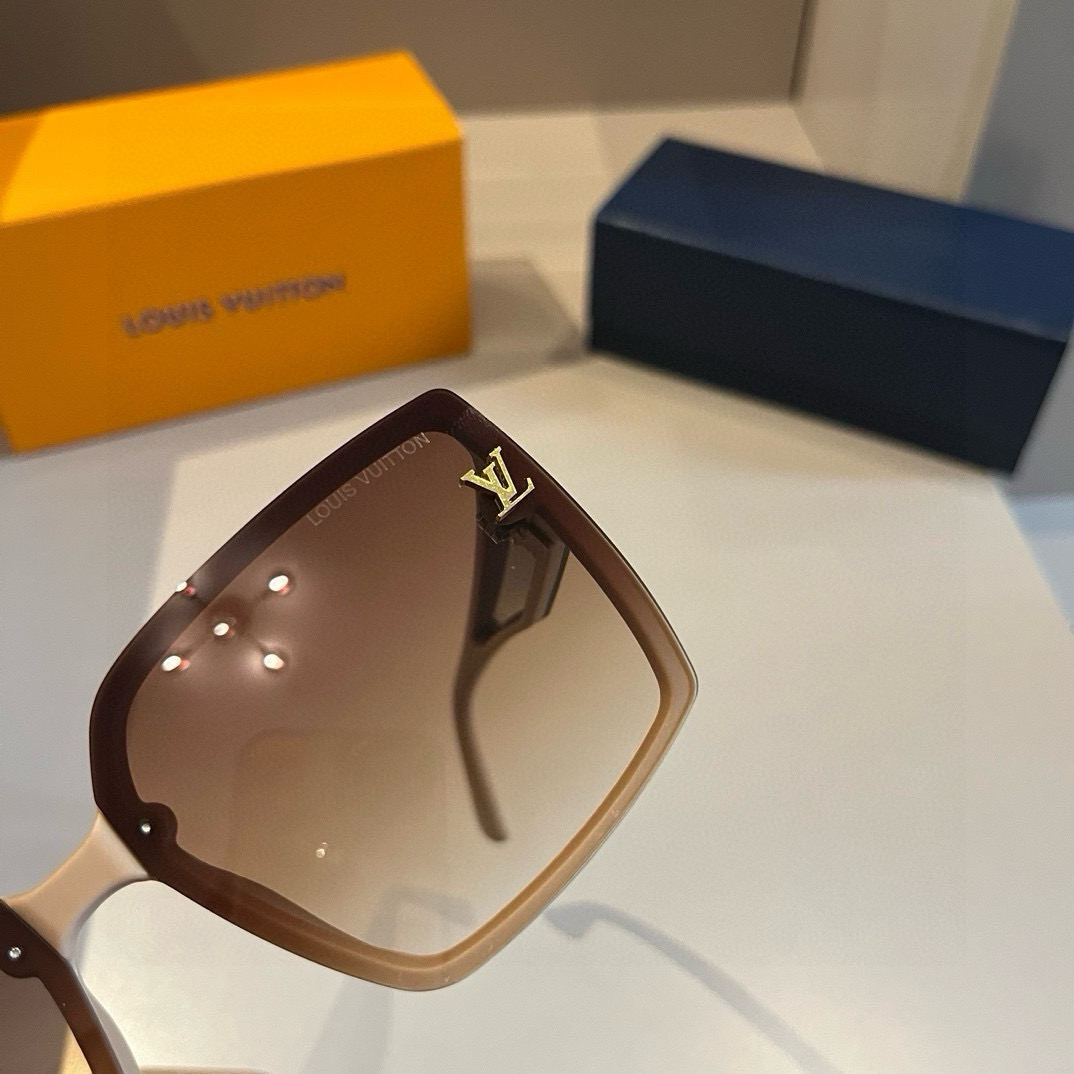 Louis Vuitton square-frame sunglasses
