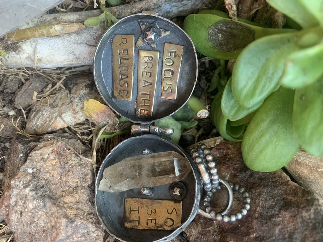 🔥New Sale 49% OFF - 🌙Triple moon silver locket with tree life