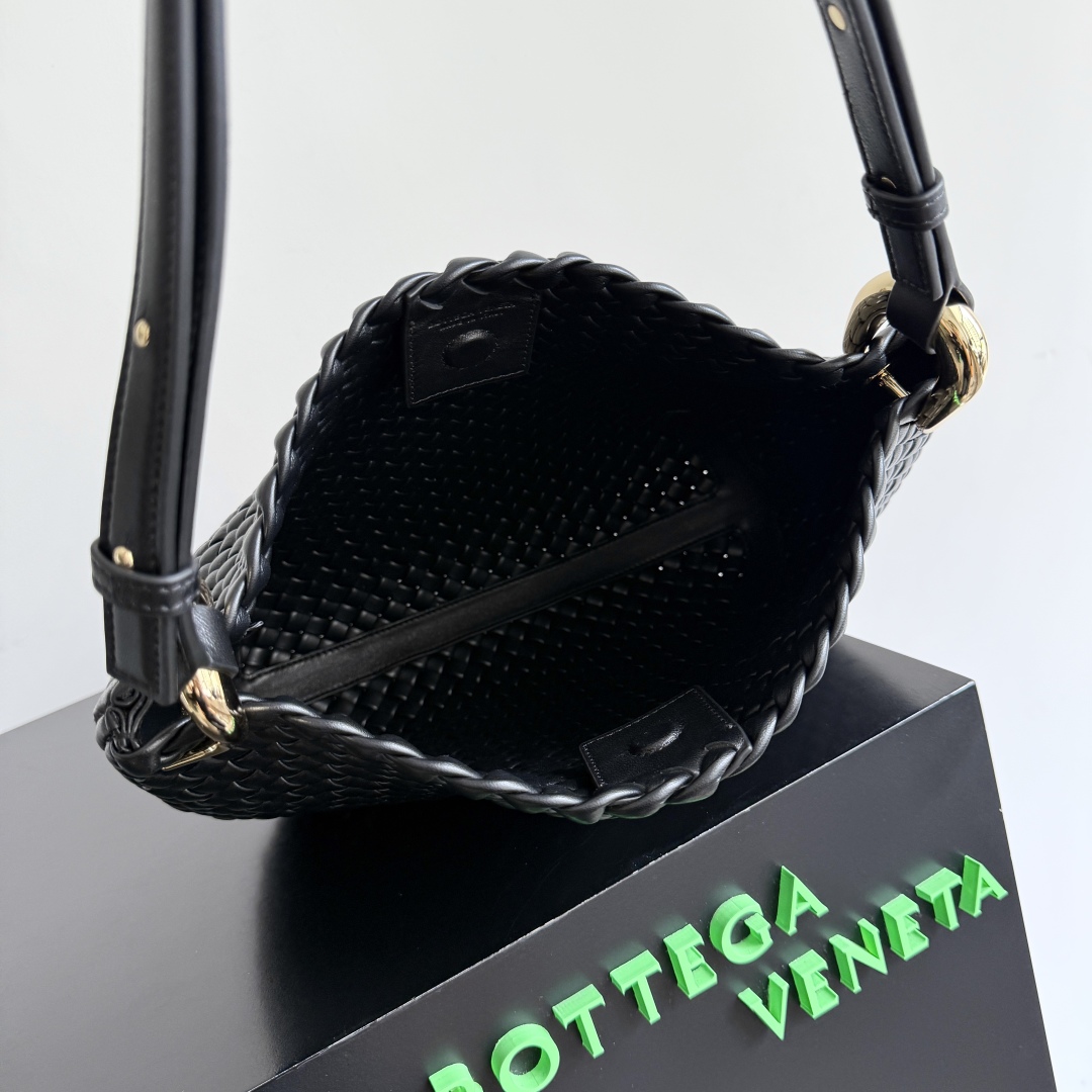 Bottega Veneta Early Spring New ier Large Arc Bag 730969