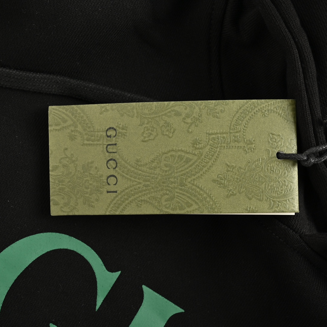 Gucci 24Fw lipstick print hooded sweatshirt with detachable sleeves