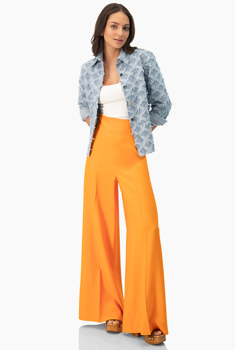 Pantalon de pierna y pretina amplia