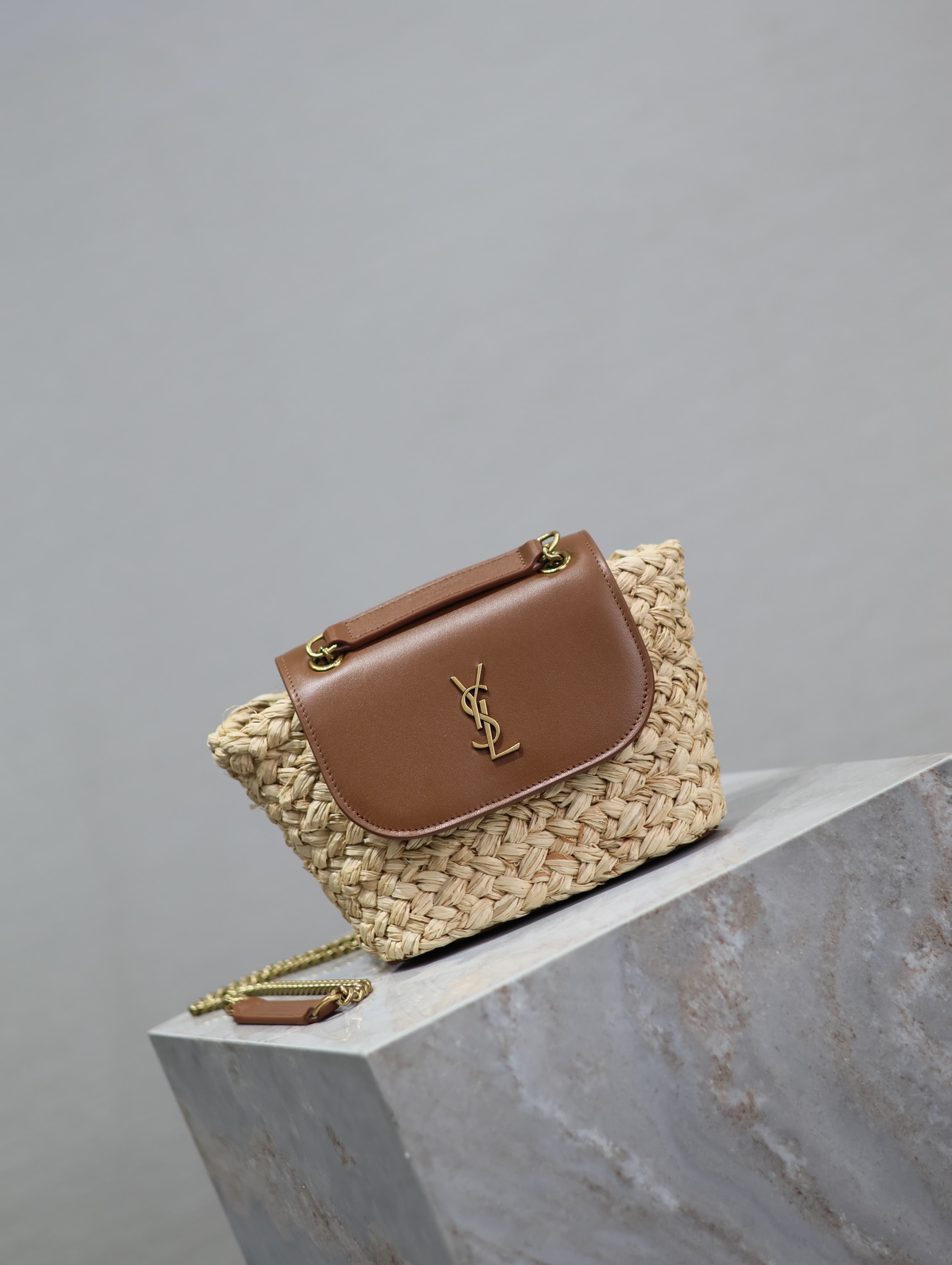 Yves Saint Laurent MINI MANON straw handbag 774269