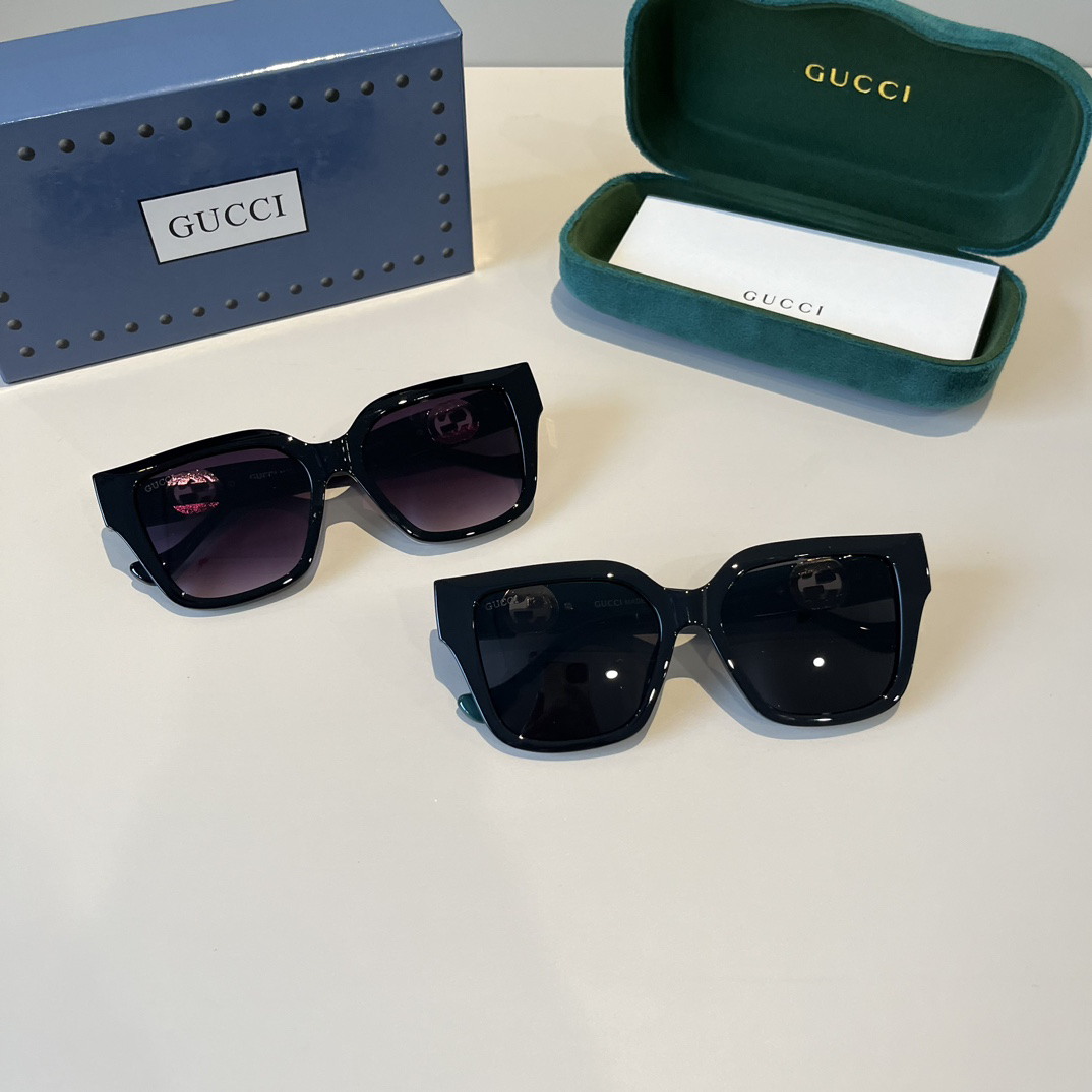 Gucci Round Frame Sunglasses