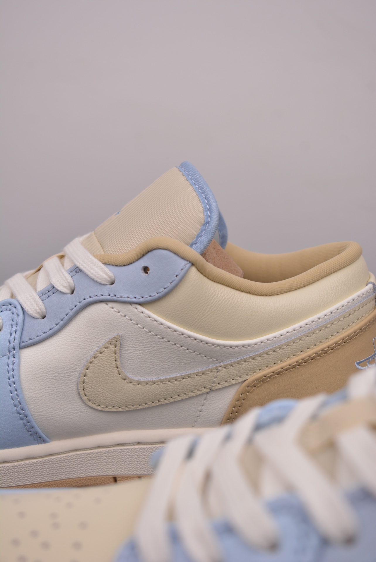 Air Jordan 1 Low SE Coconut Milk Sesame white blue HQ4186-111