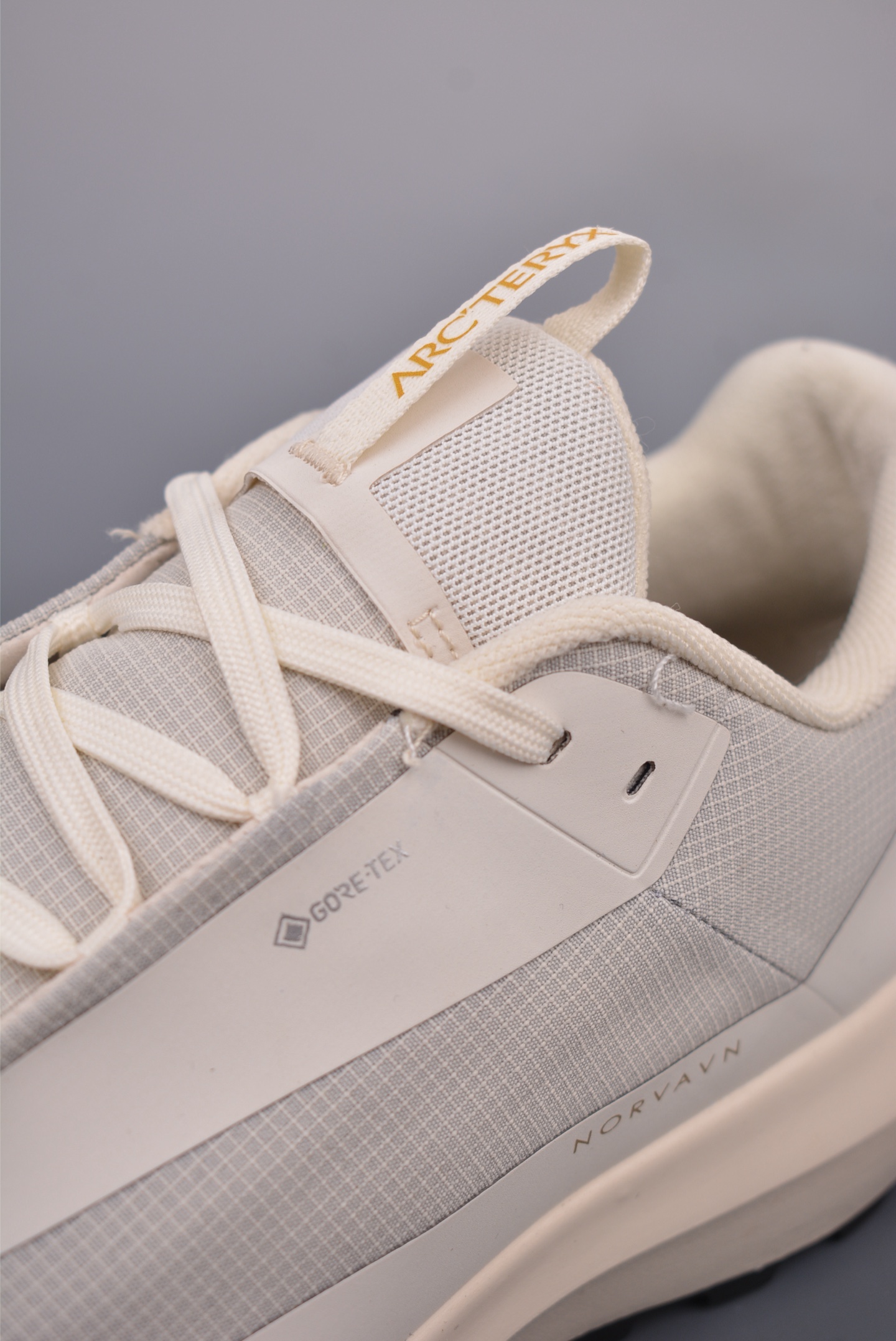 Arc'teryx Norvan Club FG M Off-White X000009011