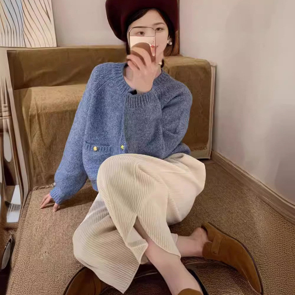 Loose Cropped Sweater Coat – Western Style with a Youthful Look