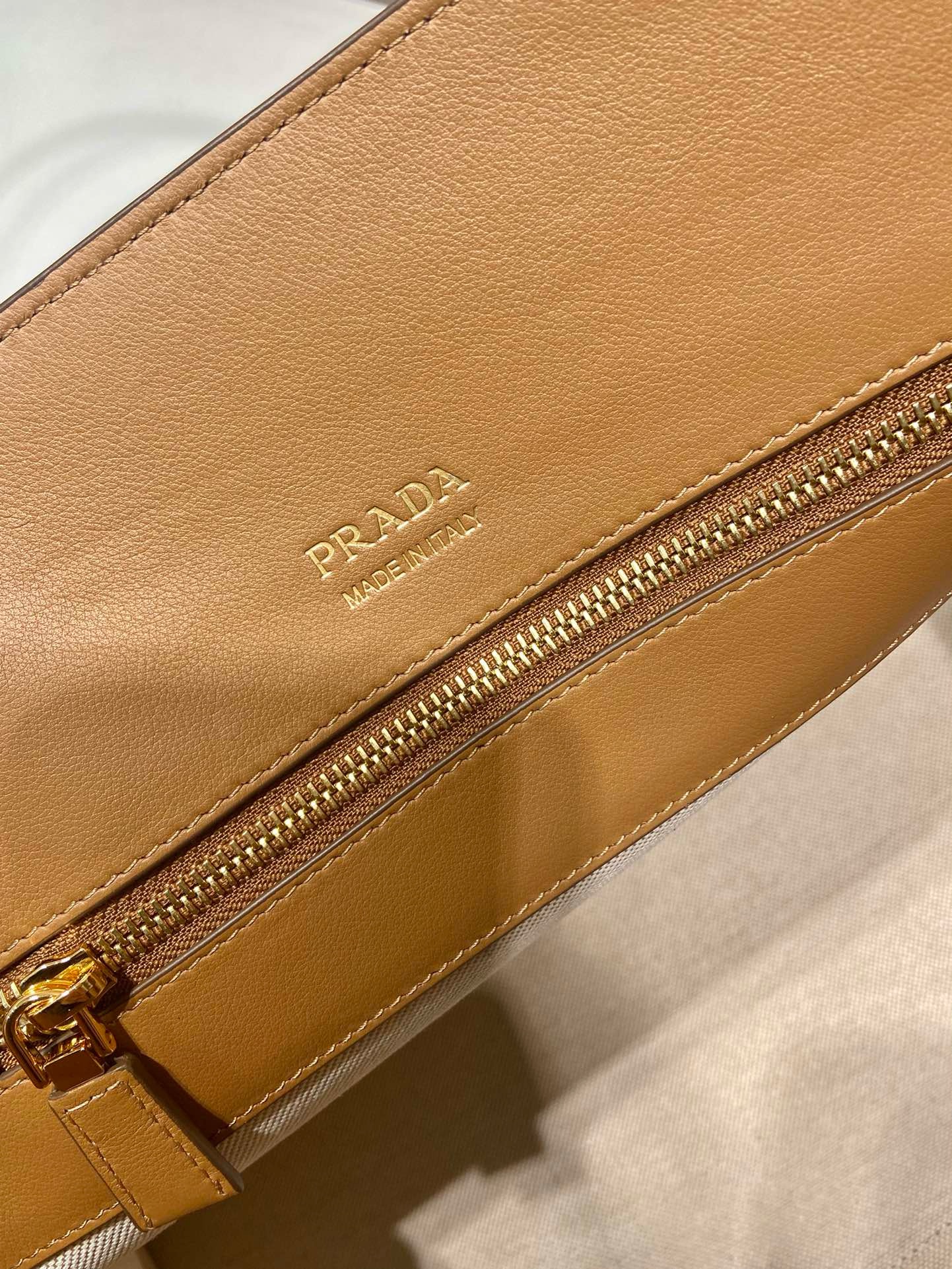 Prada Tote Bag 1BG508