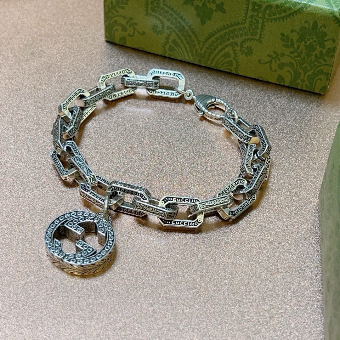 Gucci GG Square Chain Vintage Bracelet