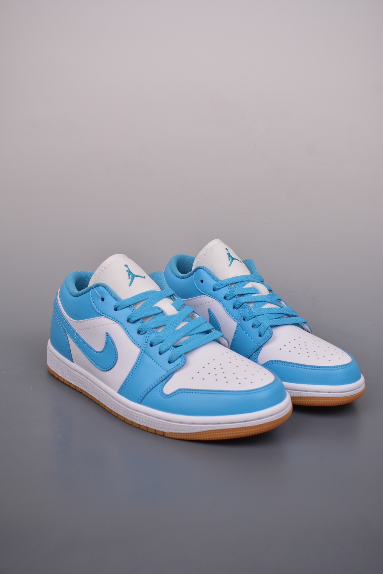 Air Jordan 1 Low Blue White Toe DC0774-104