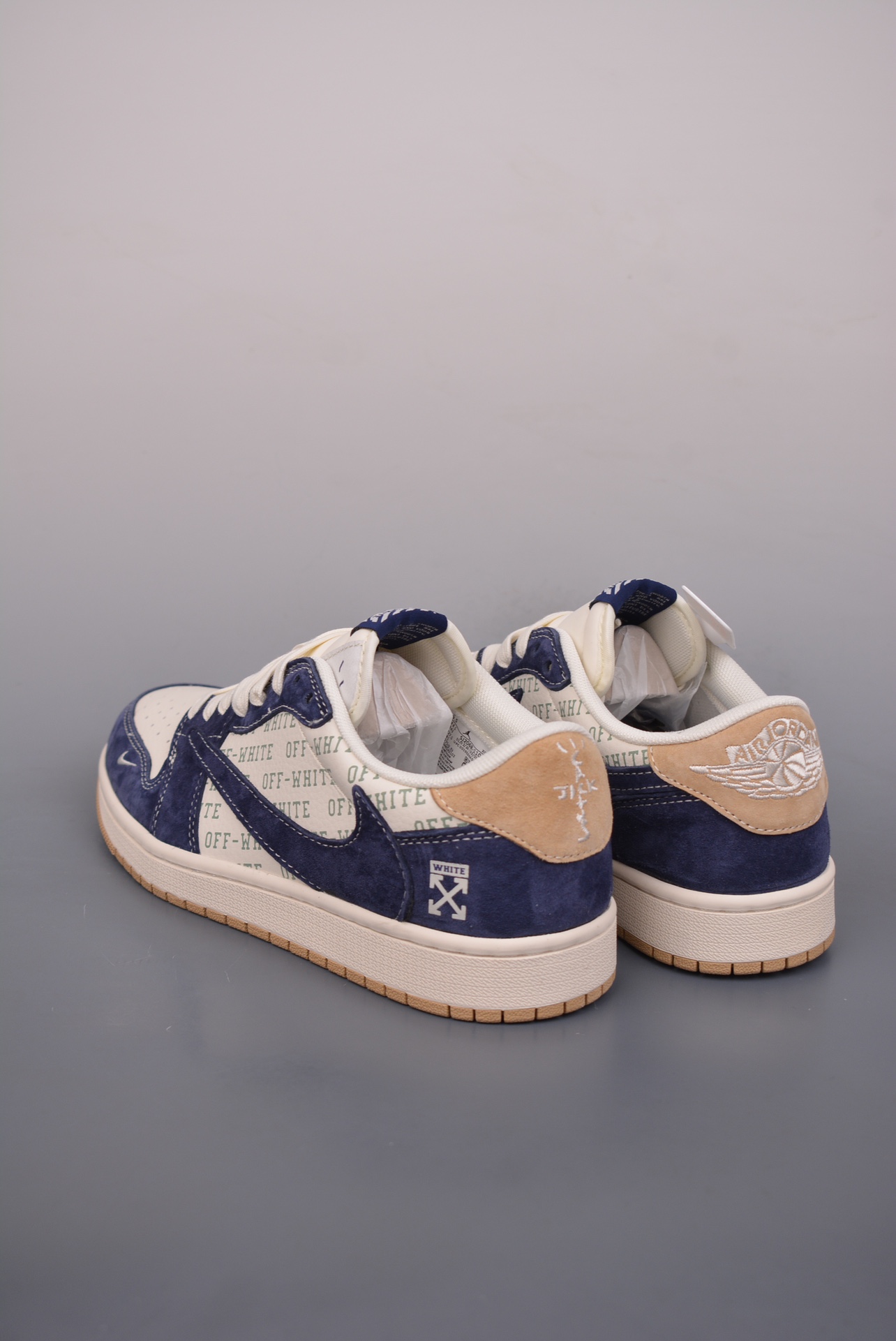 ravis Scott x Off-White x Nike Air Jordan 1 Low OG SP Off-White blue HQ2993-100