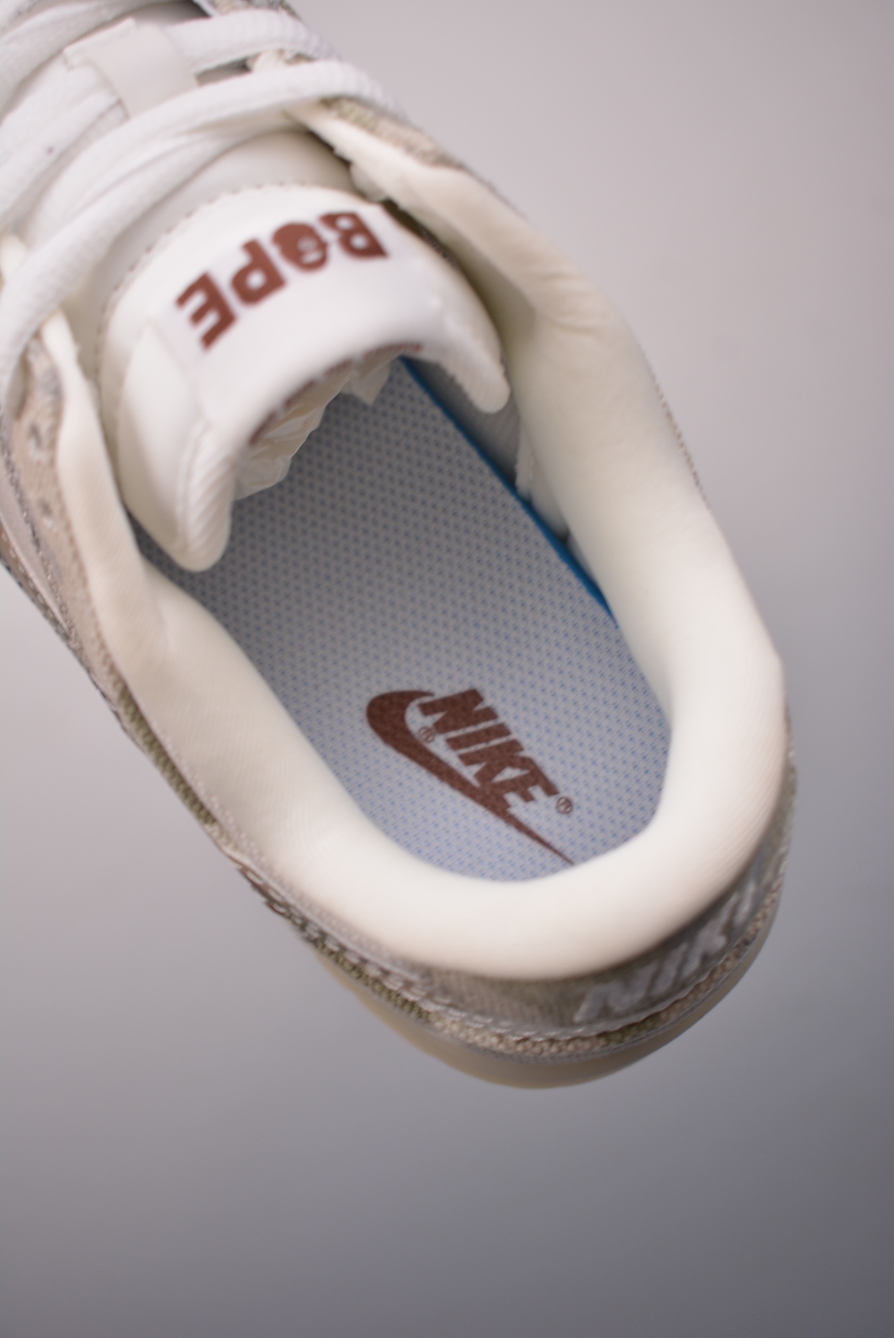 A Bathing Ape Bape x Nike SB Dunk Low Bape Beige Gray JH8040-941