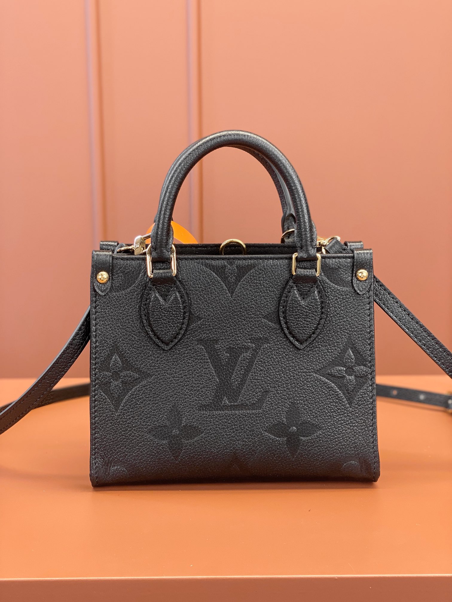 Louis Vuitton ONTHEGO BB Handbag M46993