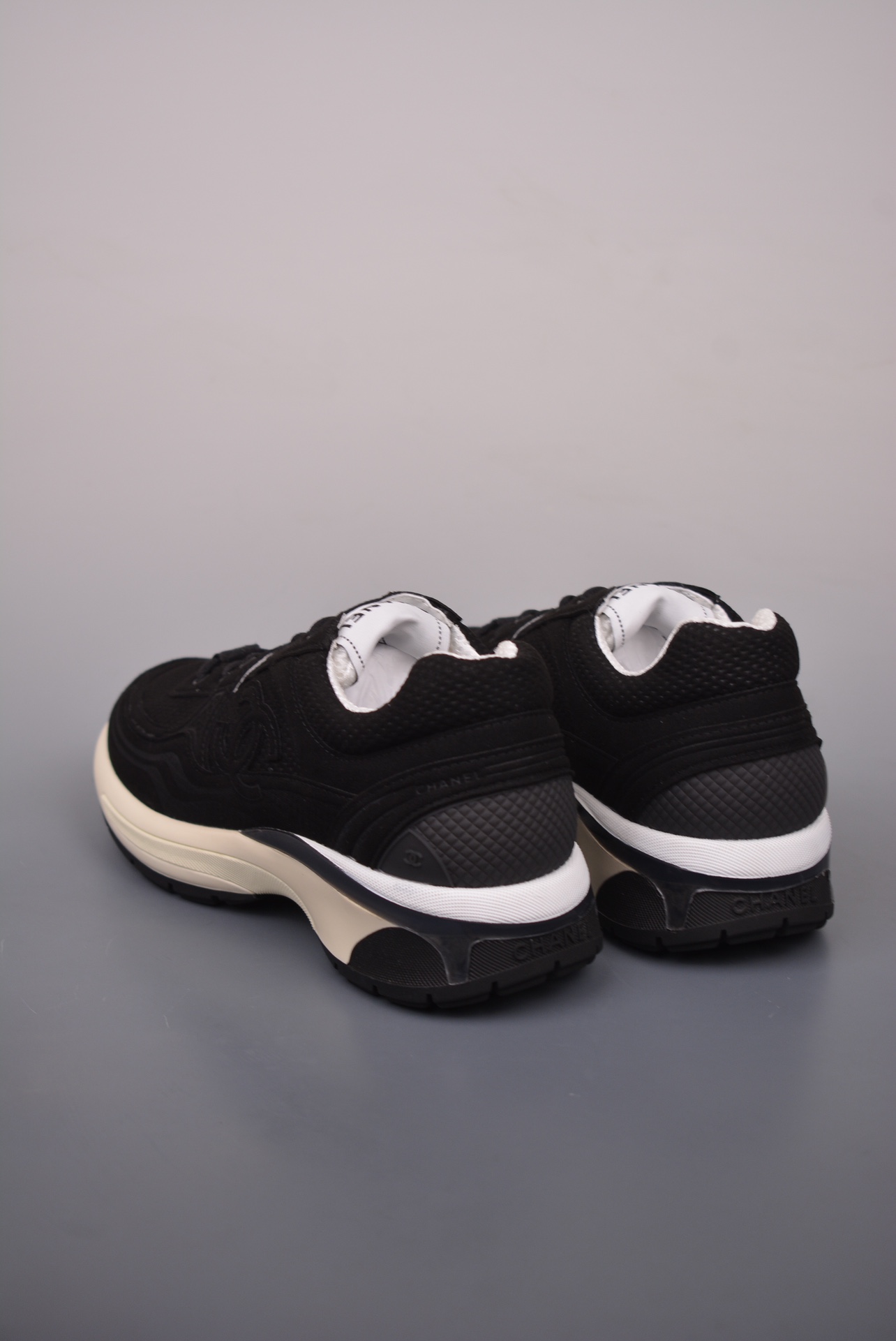 Chanel Cruise Logo Casual Low black