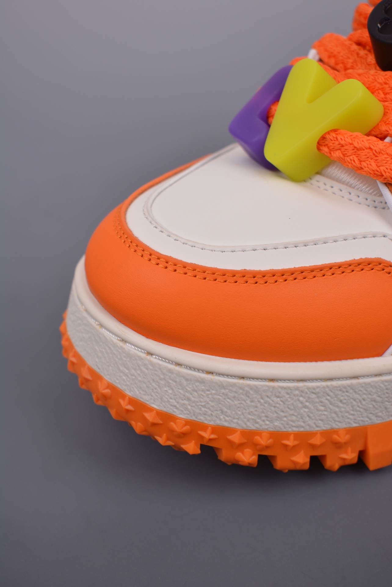 Louis Vuitton Trainer Maxi Low Sneaker orange and white