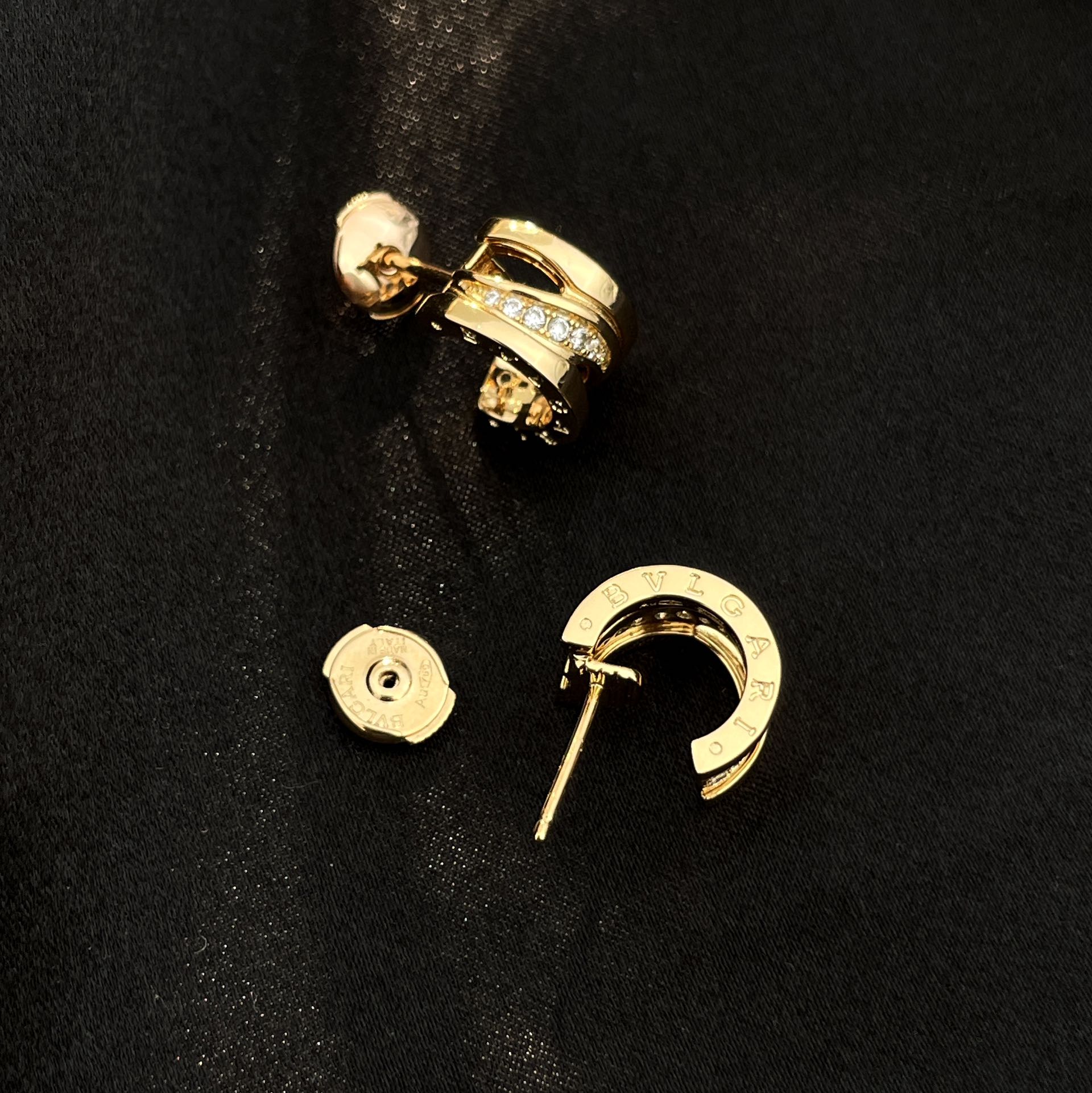 Bulgari B.ZERO1 series hollow diamond earrings