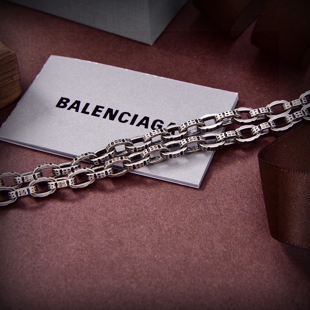 Balenciaga BB Four-pointed Star Chain Vintage Necklace