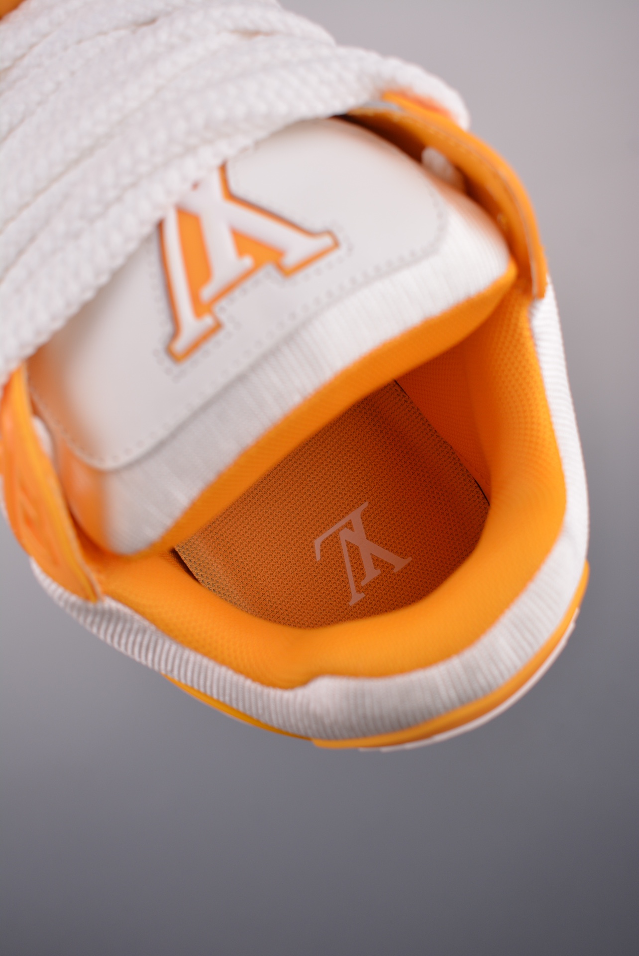 Louis Vuitton Trainer Maxi Low Sneaker white and yellow 1ACPQL