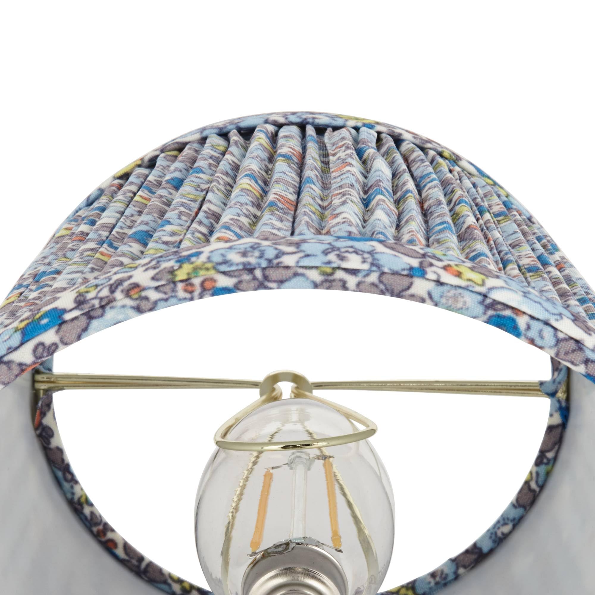 🌸 Vintage-Inspired Floral Pleated Lampshade – A Cozy Glow with Timeless Charm! 🌸
