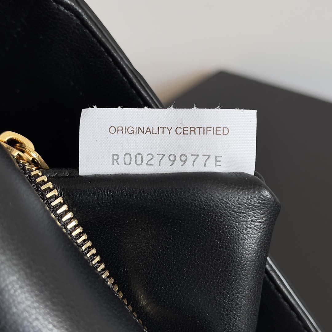 Bottega Veneta Mini Andiamo Bag 755545