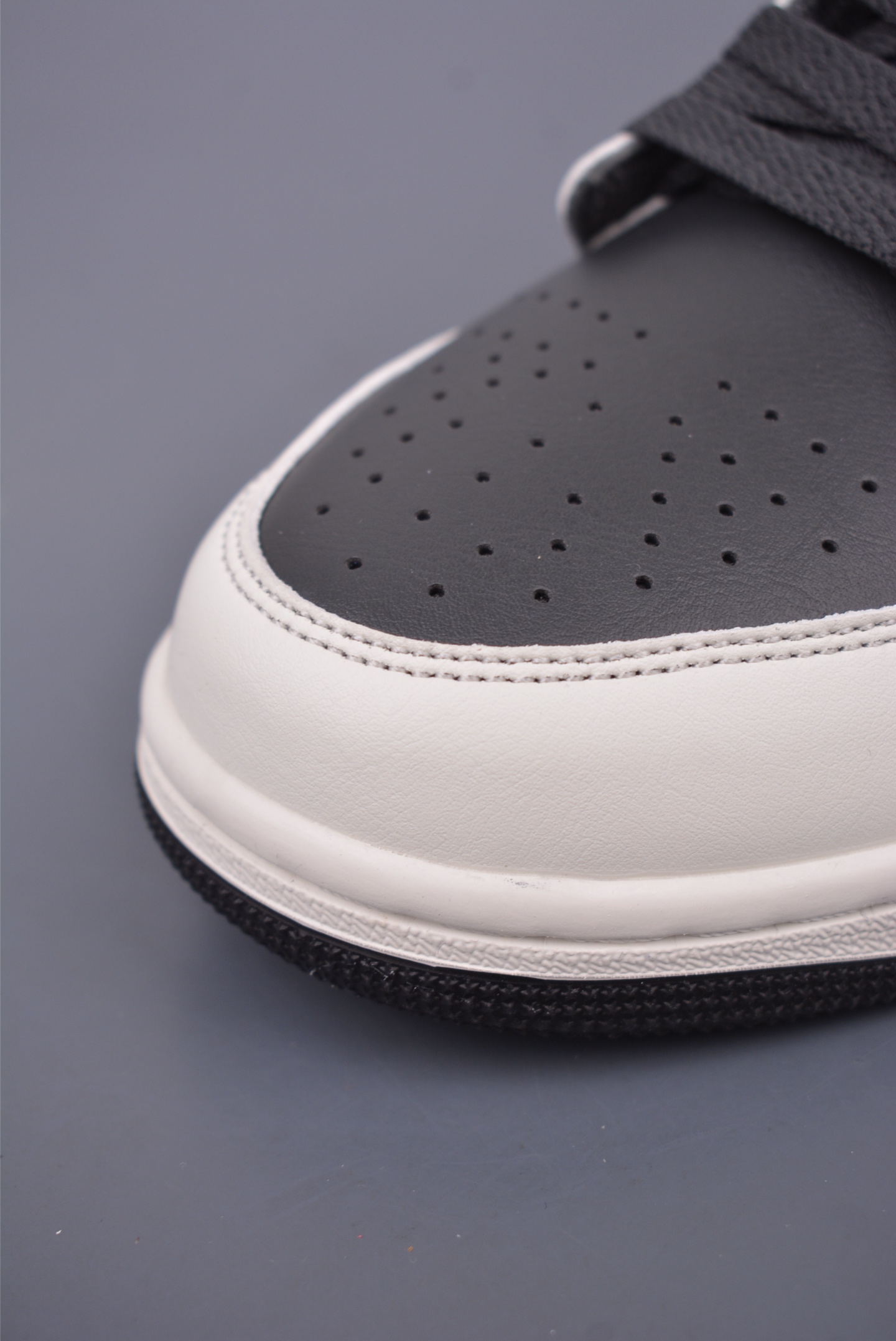Air Jordan 1 Low AJ1 Sneakers Black White Brown IH0649-021