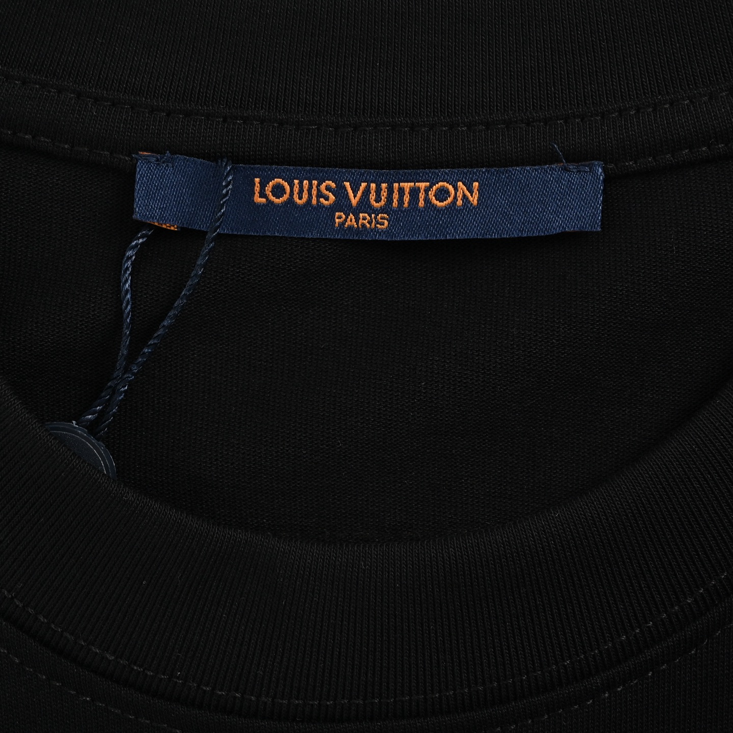 Louis Vuitton 25ss short sleeve with embroidered logo on the sleeve