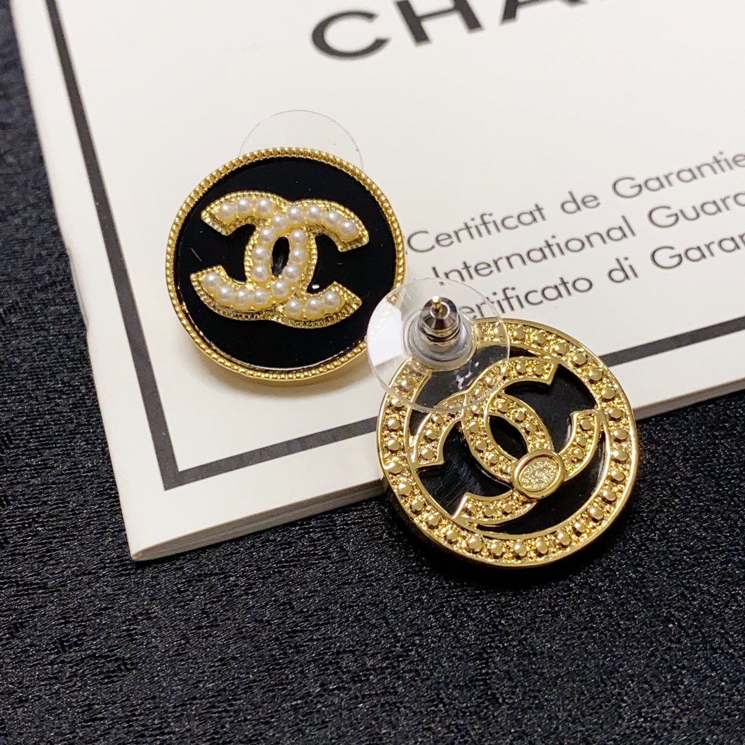Chanel Apricot and black pearl earrings
